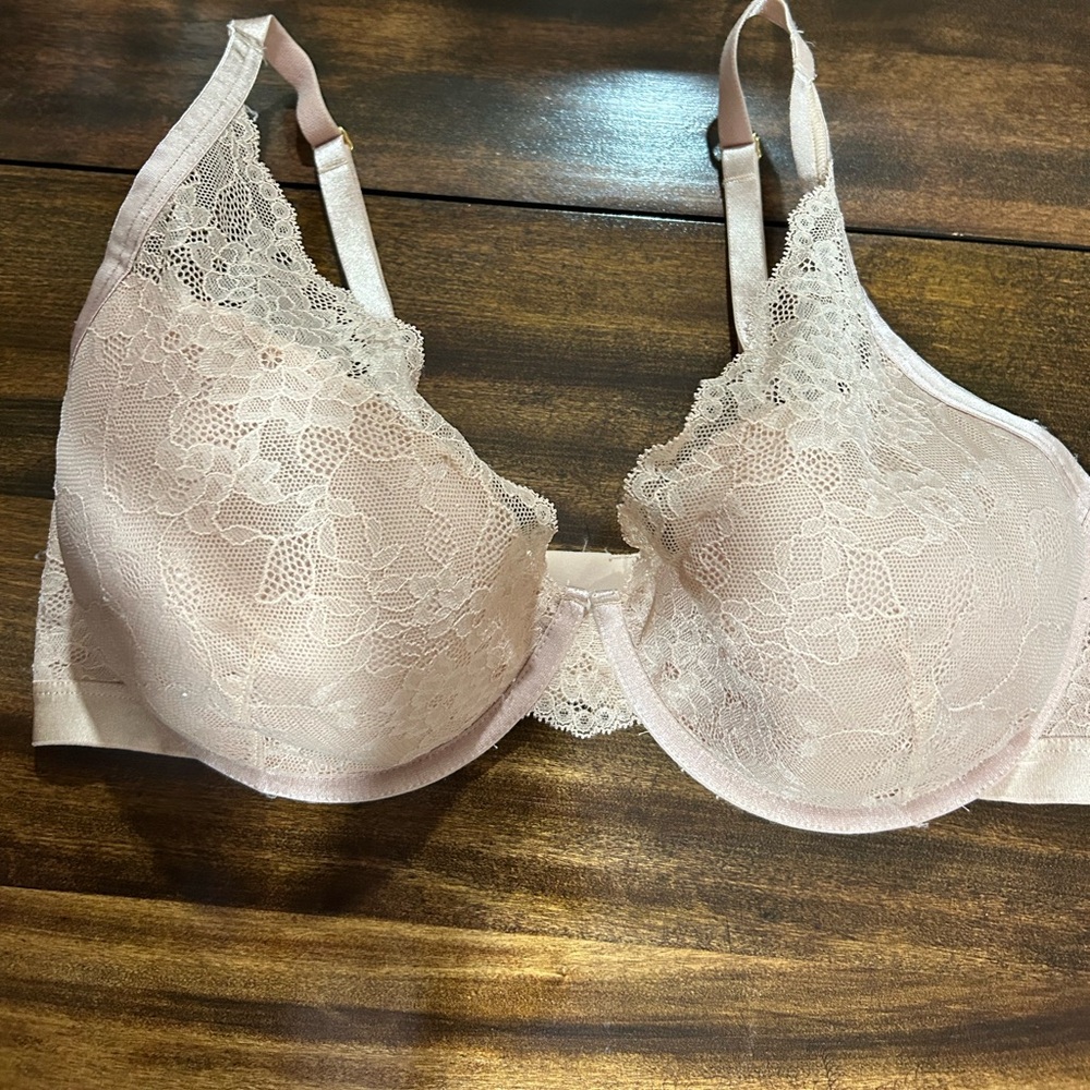 Soma Lightest Lift Lace Plunge Bra 38D